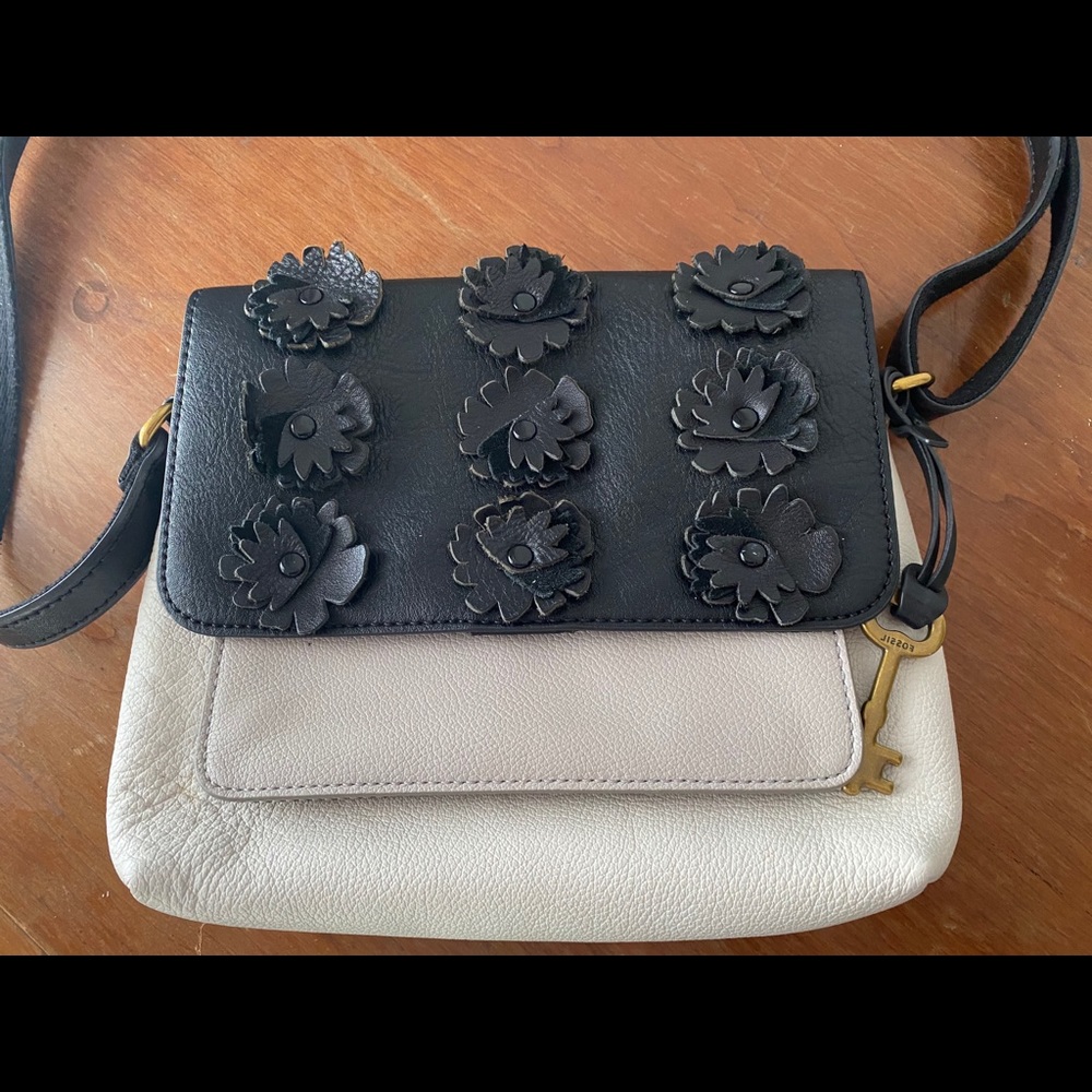 Black and White Floral Small Fossil Crossbody